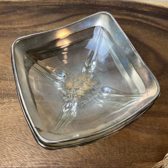 Set of Georges Briard Sterling Silver Overlay Glass Bowls - Picture 13 of 16